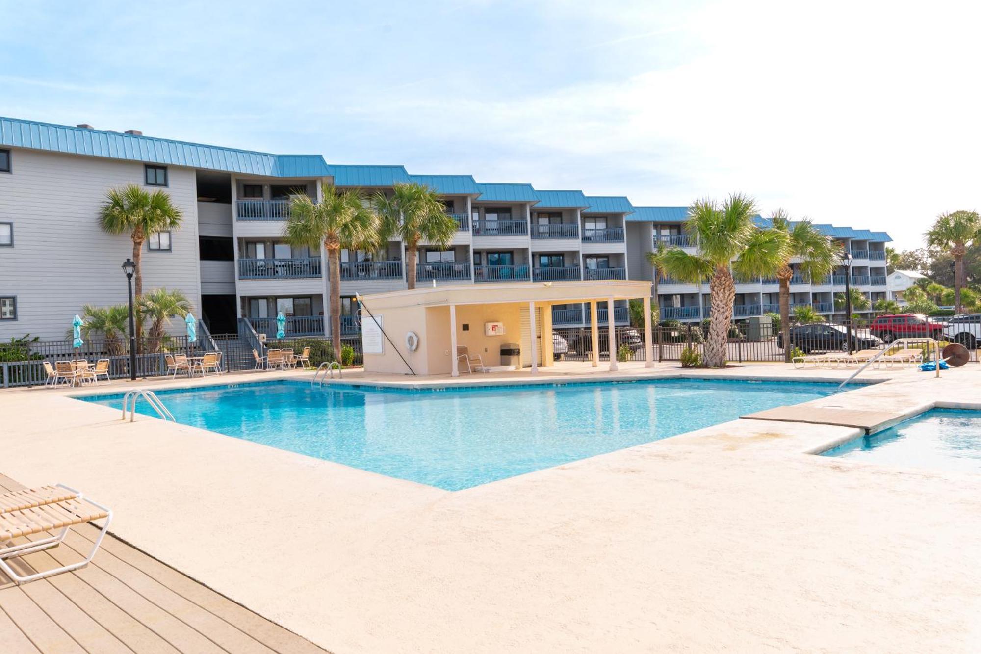 Private Balcony - Beach - Pool And Pickleball Apartment Tybee Island Exterior photo