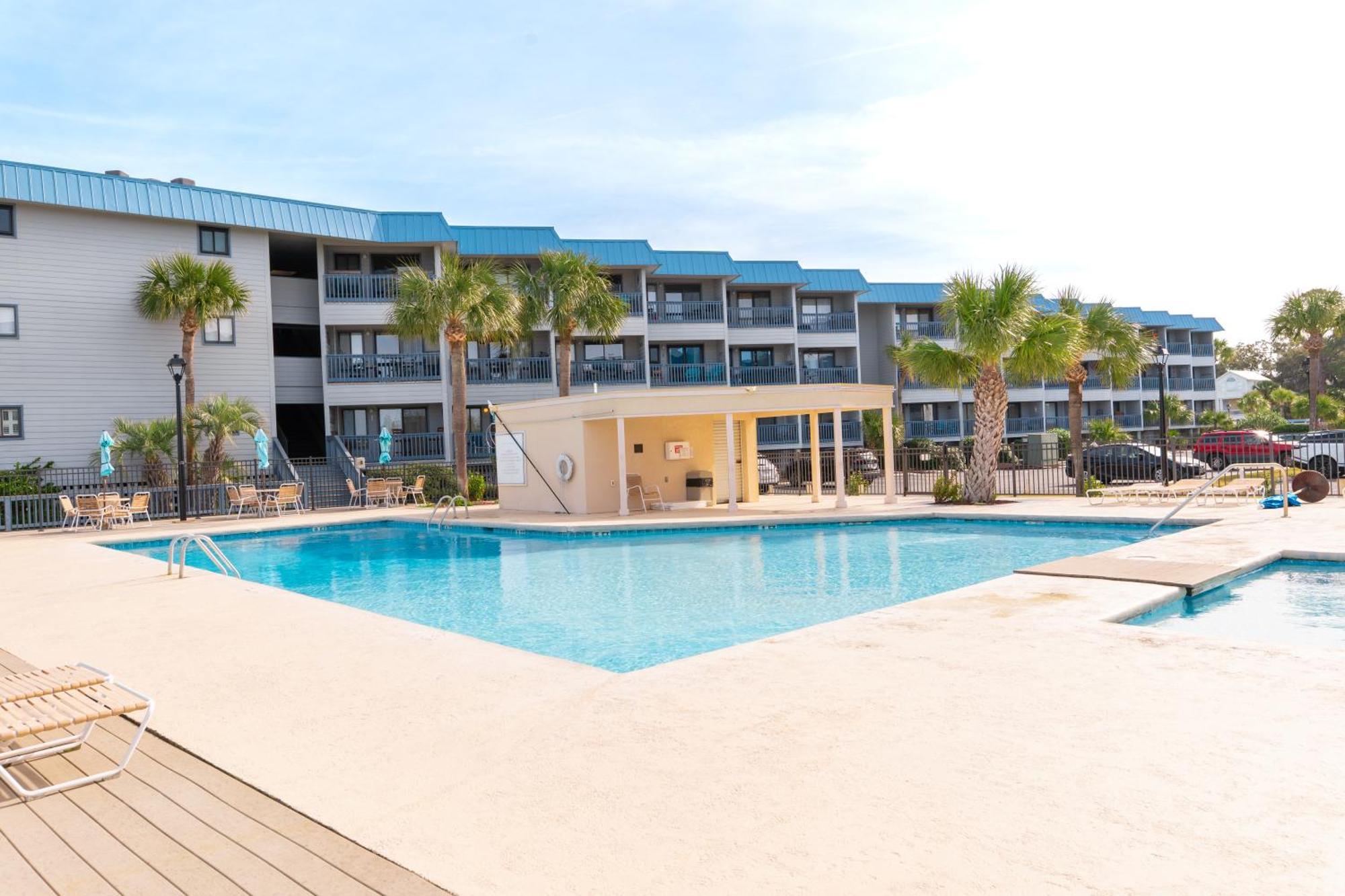 Private Balcony - Beach - Pool And Pickleball Tybee Island Exterior photo