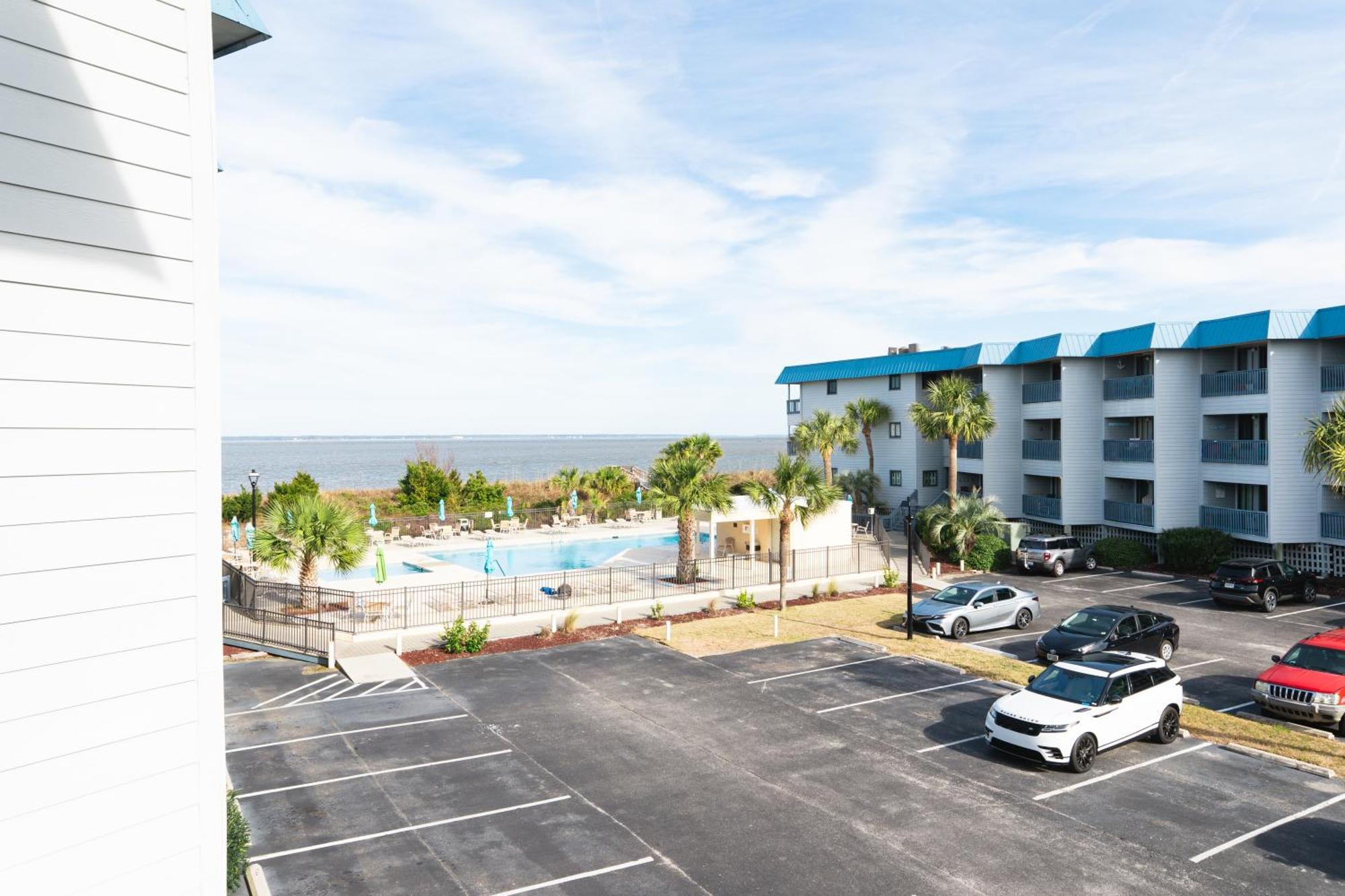 Private Balcony - Beach - Pool And Pickleball Tybee Island Exterior photo